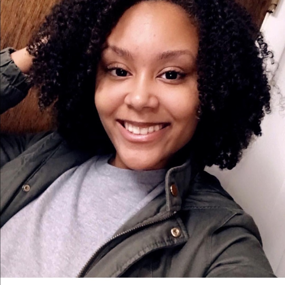 Meet your Posher, Jalitza